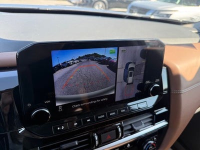 2023 Nissan Pathfinder Platinum