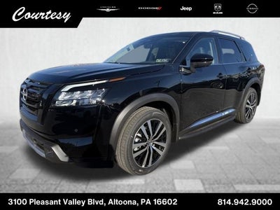 2025 Nissan Pathfinder Platinum