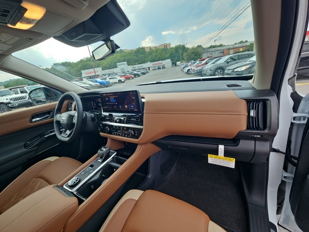 2026 Nissan Pathfinder Platinum