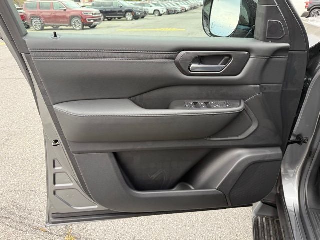 2026 Nissan Armada SV