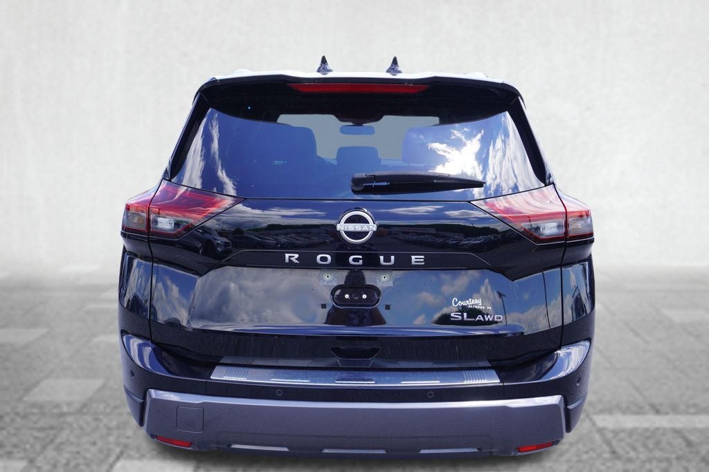 2025 Nissan Rogue SL