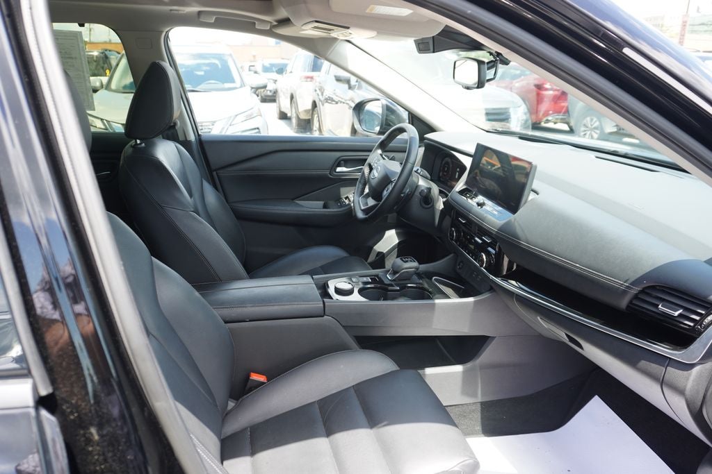 2025 Nissan Rogue SL