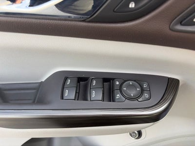 2022 GMC Acadia SLT