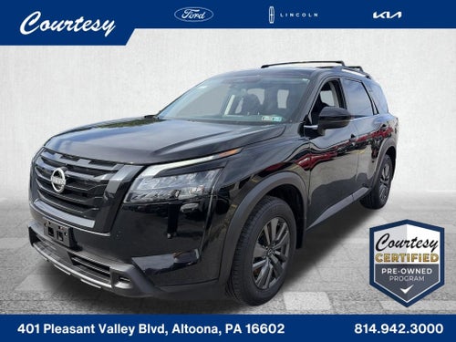 2023 Nissan Pathfinder SV