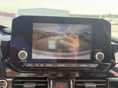 2023 Nissan Pathfinder SV