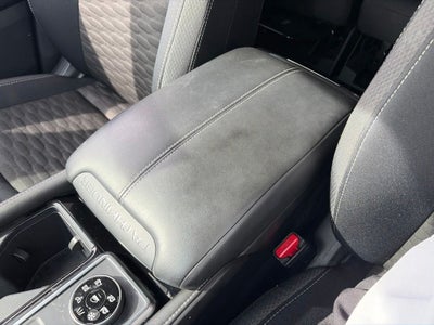 2023 Nissan Pathfinder SV