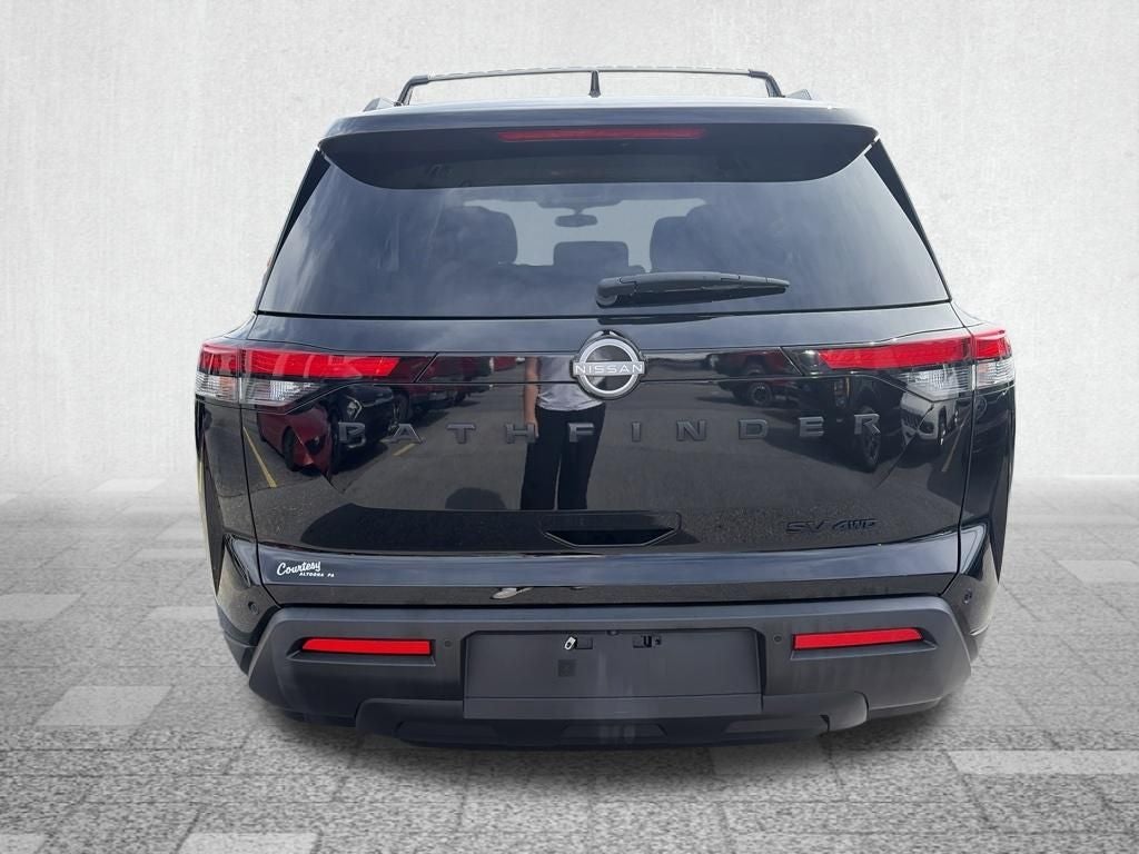 2023 Nissan Pathfinder SV