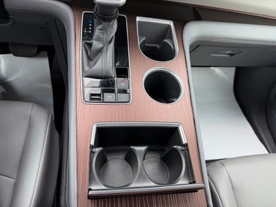 2022 Toyota Sienna XLE 8 Passenger