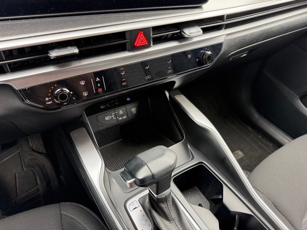 2024 Kia Sorento LX
