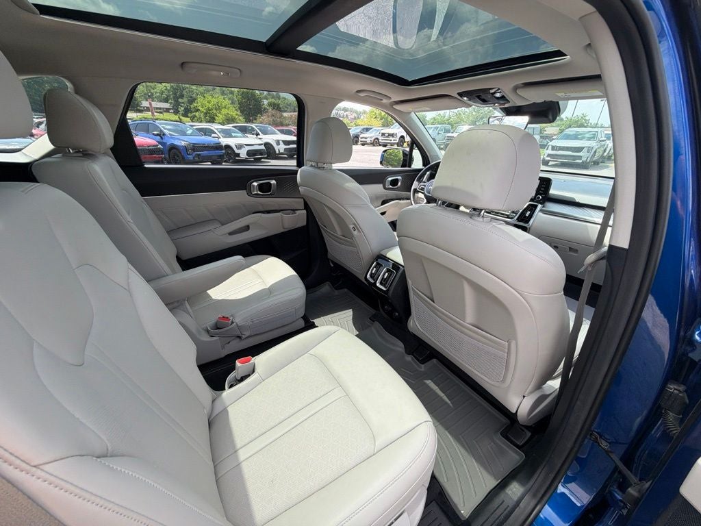 2022 Kia Sorento SX