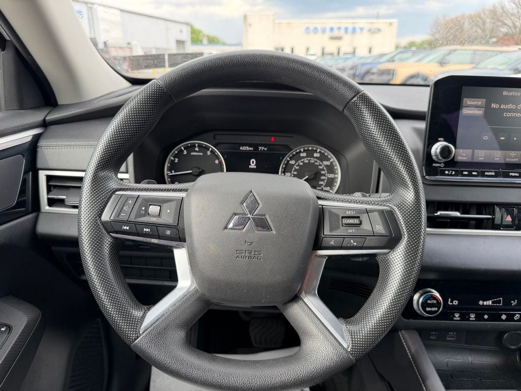 2022 Mitsubishi Outlander ES