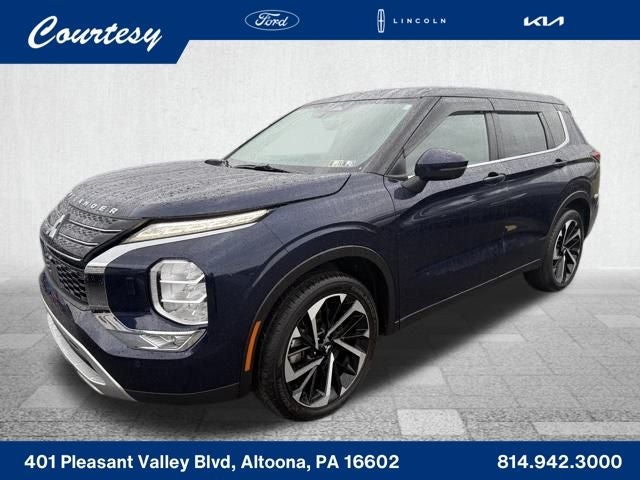 2022 Mitsubishi Outlander Base