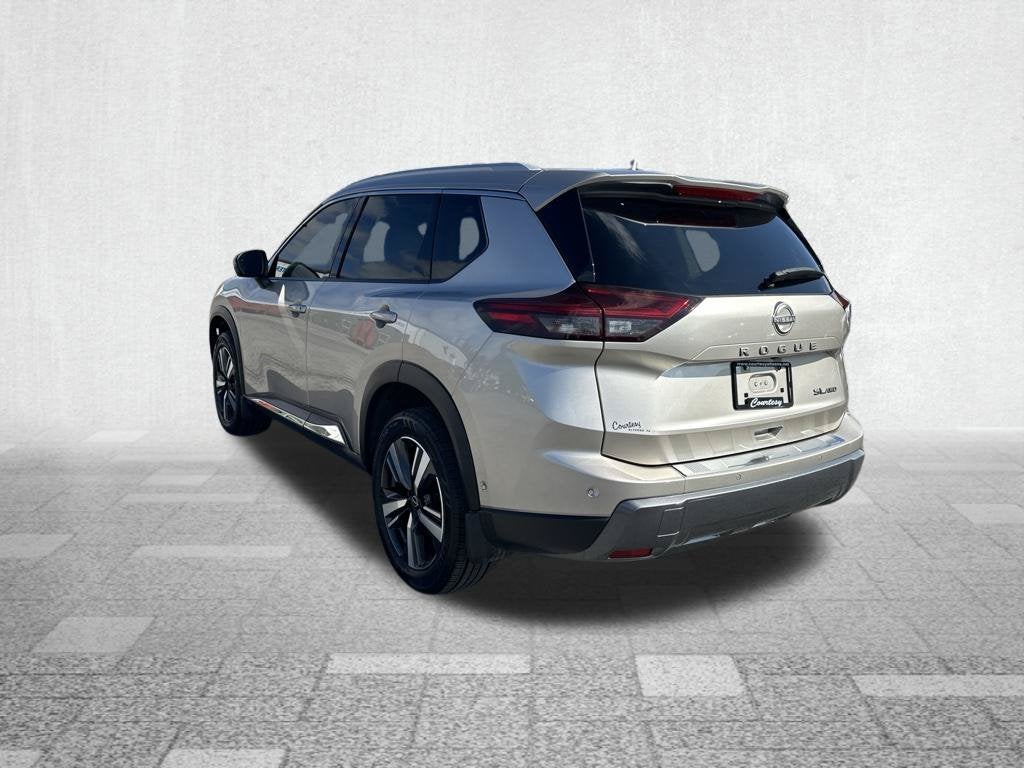 2024 Nissan Rogue SL