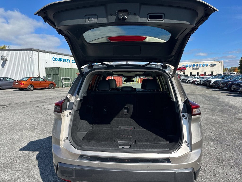 2024 Nissan Rogue SL