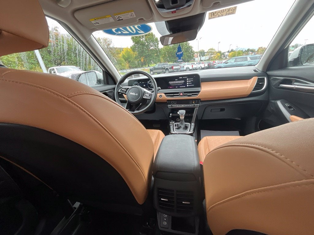 2025 Kia Seltos EX