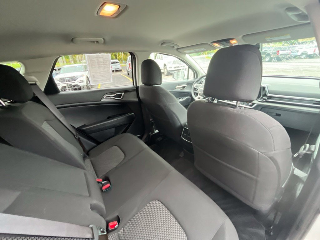2023 Kia Sportage Hybrid LX