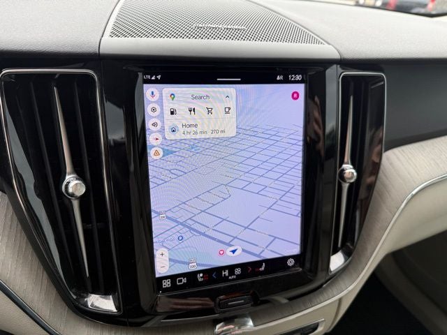 2023 Volvo XC60 B5 Plus Dark Theme